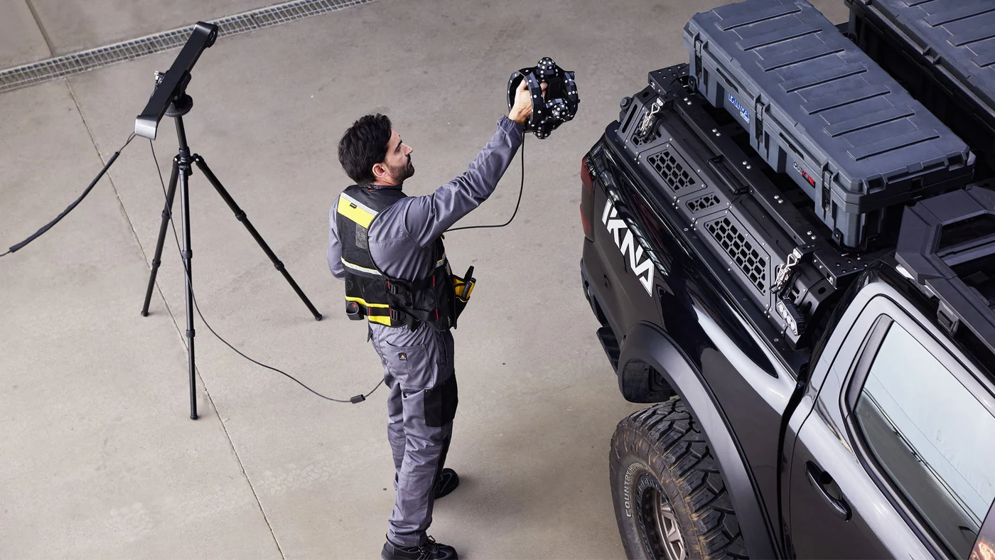 光学追跡3Dスキャナー vs 従来型3Dスキャナー ガイド