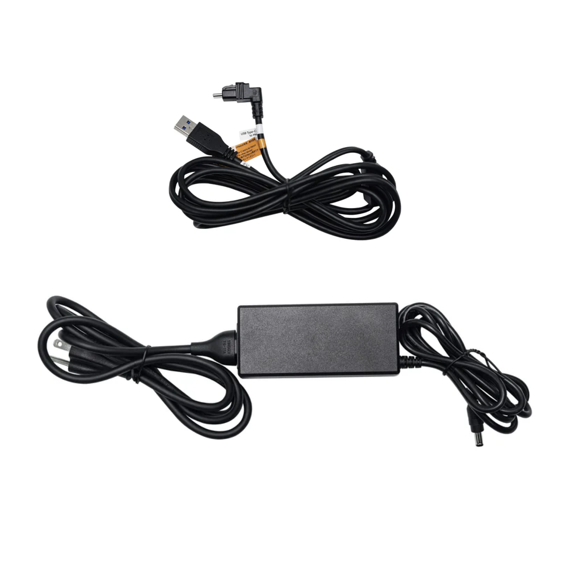 電源アダプターおよびUSB Type-A to Type-Cケーブル